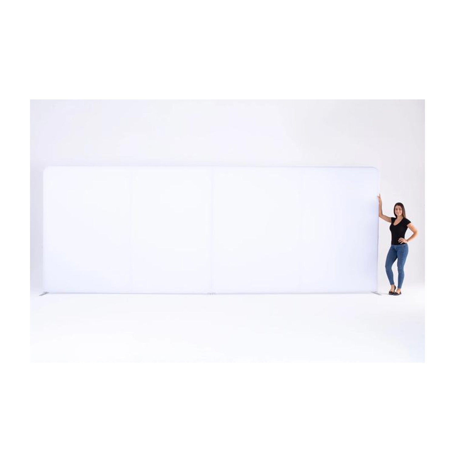 20’ STRAIGHT TENSION FABRIC DISPLAY