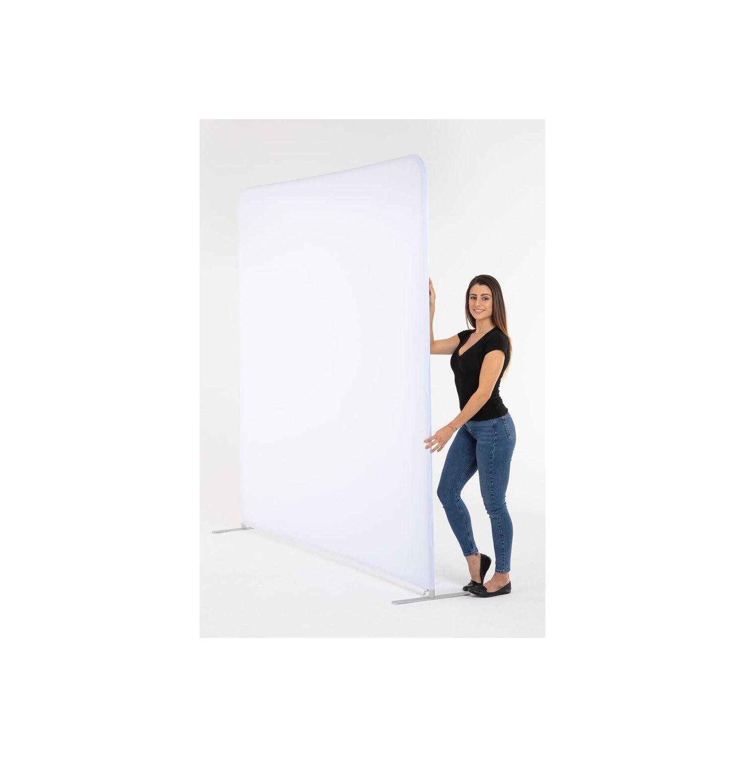 8’ STRAIGHT TENSION FABRIC DISPLAY